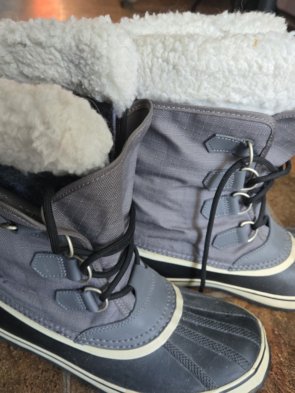 Men's Gray Lace-Up Insulated Winter Boots